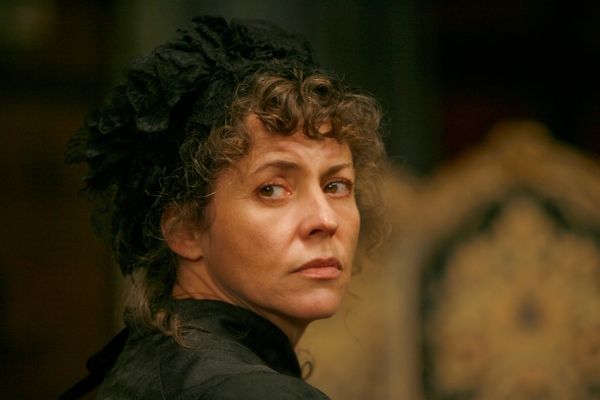 Pascale Rocard joue Madame Callas torturée par l'Inquisition